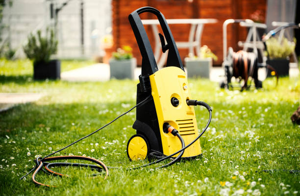 Post-Construction Pressure Washing in Lakeland Village, CA